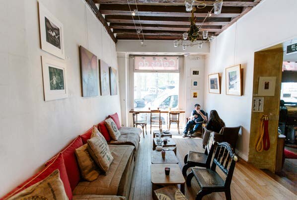 Une des salles de dégustation de La Caféothèque